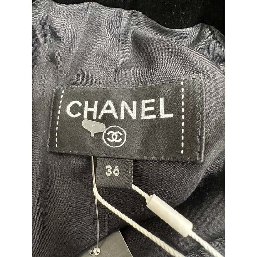 Chanel Pants Trousers Black Wool Never worn, with tag - Box View