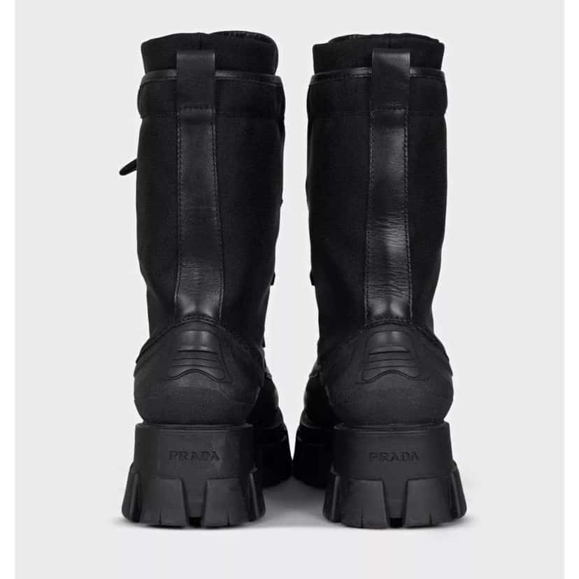 Prada Lace Up Boots Black Lace Very good condition - Model View