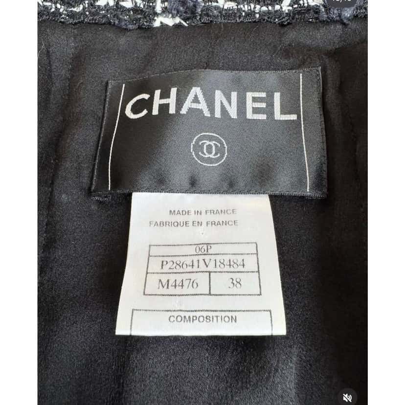 Chanel SS06 Fantasy Rope Trim Jacket Black Tweed Very good condition - Box View