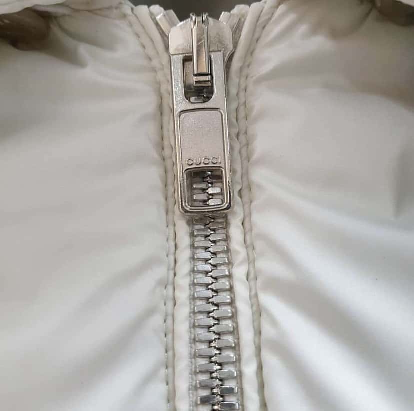 Gucci Collar Vest Puffer Jacket White Cotton Very good condition - Model View