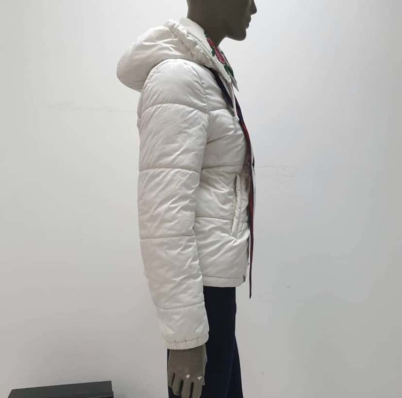 Gucci Collar Vest Puffer Jacket White Cotton Very good condition - Box View
