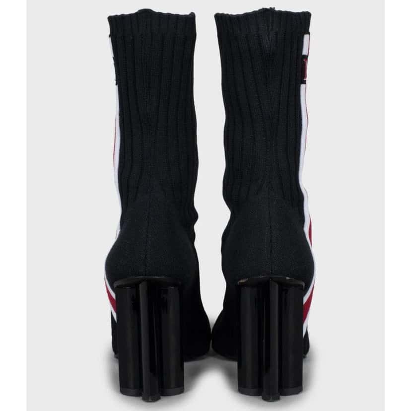 Louis Vuitton Ankle Boots Black Leather Very good condition - Model View