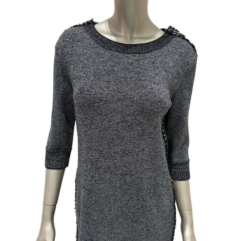 Chanel Pre Fall 2017 Shift Dress Grey Wool Very good condition - Model View