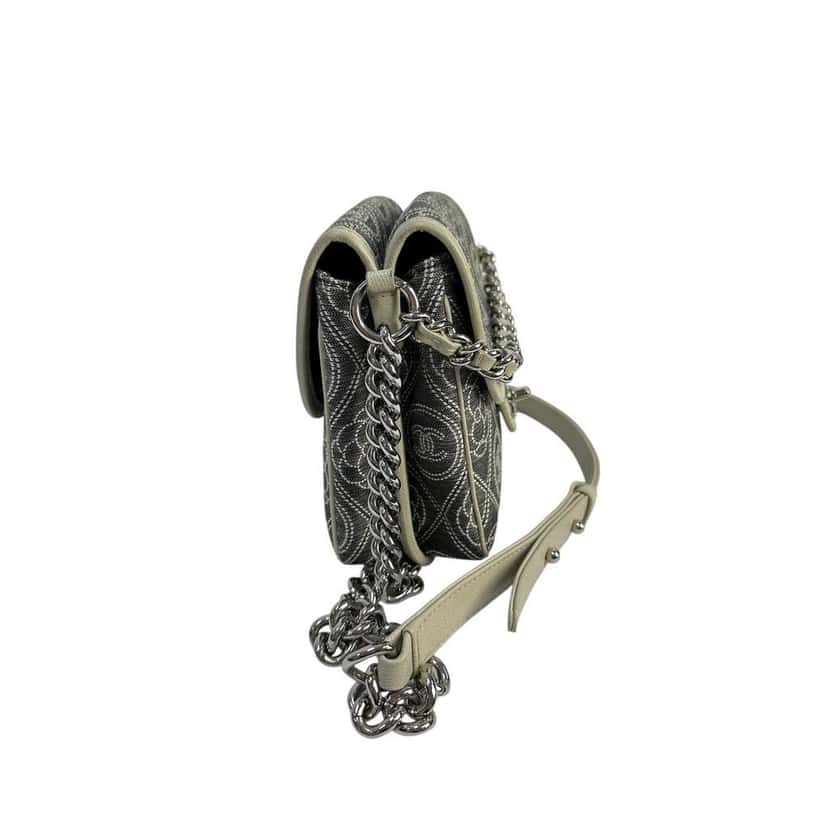 Chanel Camellia Double Side Flap Bag Camel Canvas Good condition - Model View