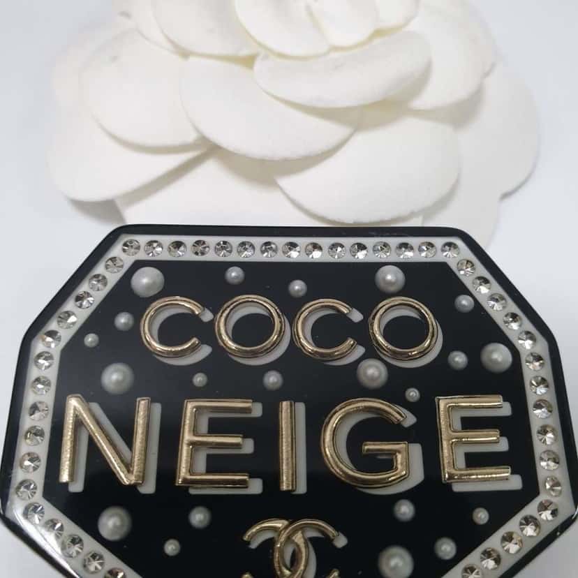Chanel Coco Neige Crystals Brooch Black Very good condition - Back View
