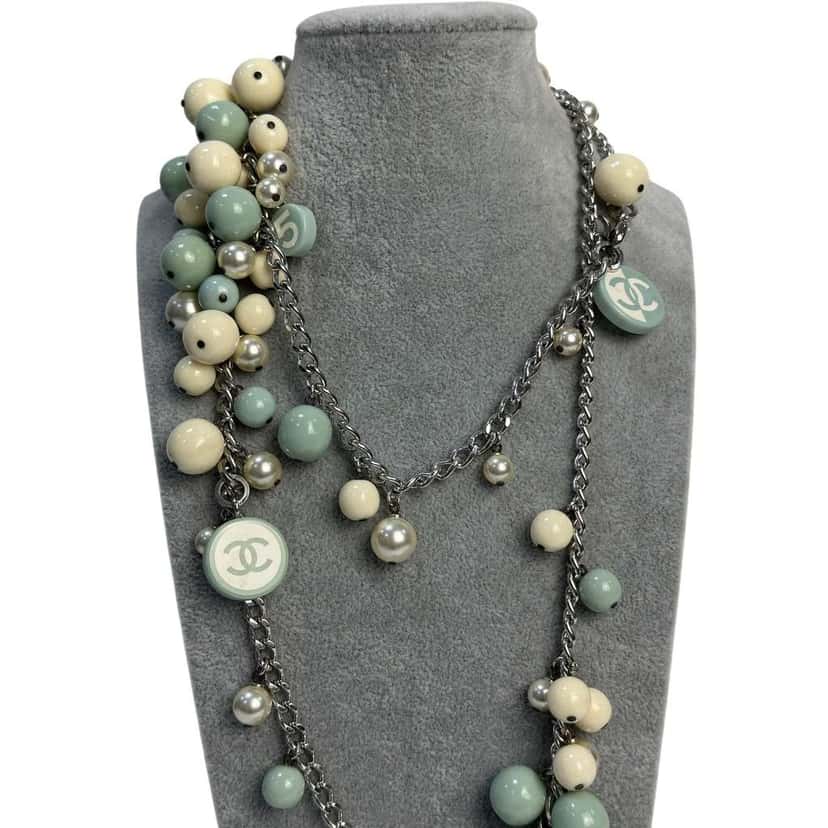 Chanel jewelry set of necklace and Black Lace Very good condition - Back View