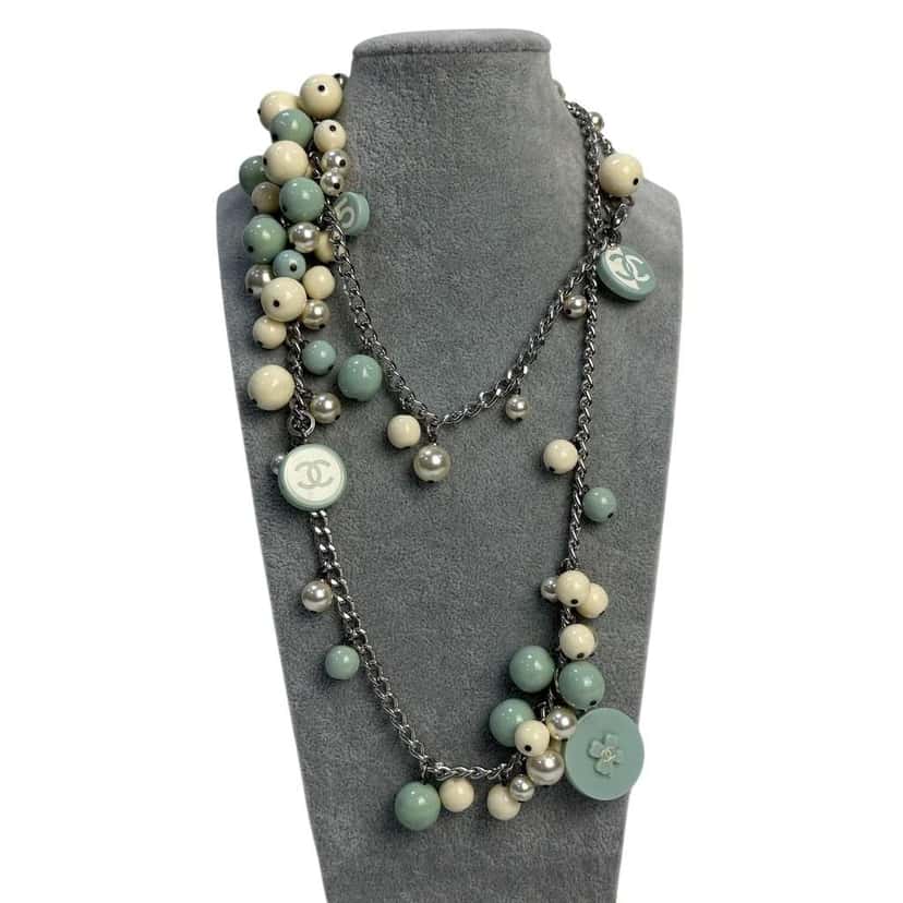 Chanel jewelry set of necklace and Black Lace Very good condition - Inside View