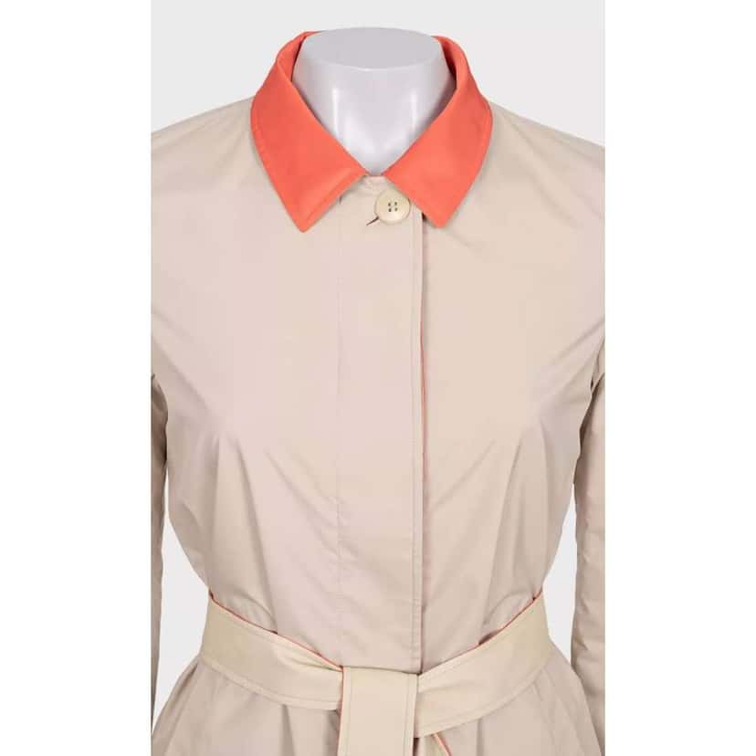 Loro Piana Reversible Buttoned Coat Beige Silk Very good condition - Model View