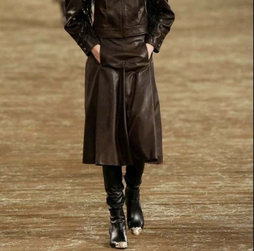 Chanel Paris Dallas Cap Toe Thigh Black Leather Very good condition - Inside View