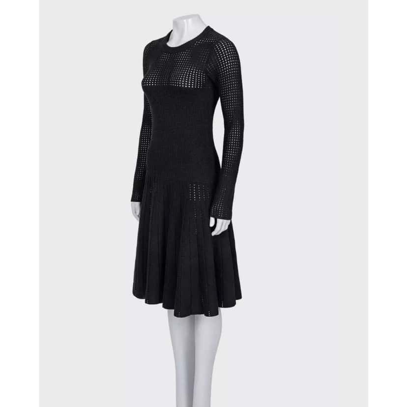 Alaïa Fitted Perforated Zipper Dress Black Cotton Very good condition - Back View