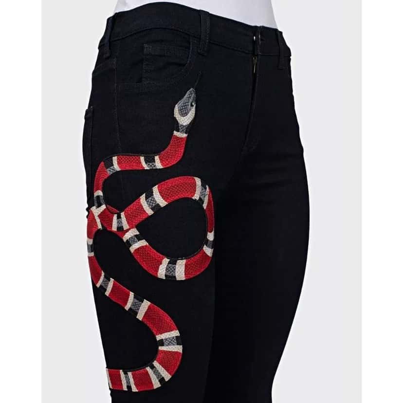 Gucci Embroidered Snake Skinny Jeans Black Cotton Very good condition - Model View