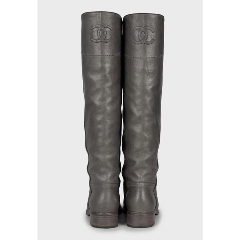 Chanel Iconic Logo Boots Grey Leather Good condition - Model View