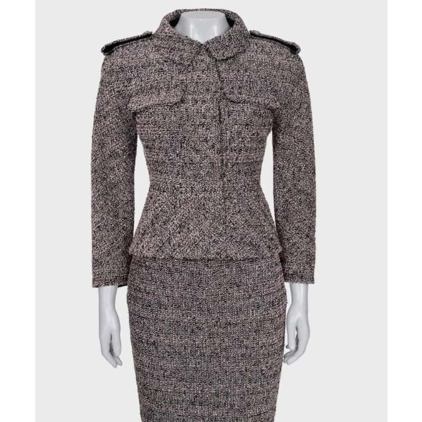 Chanel 2016 Bouclé Skirt Jacket Suit Black Very good condition - Box View