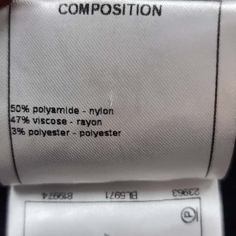 Chanel 2016 Paris Seoul Collection Top Black Cotton Very good condition - Box View