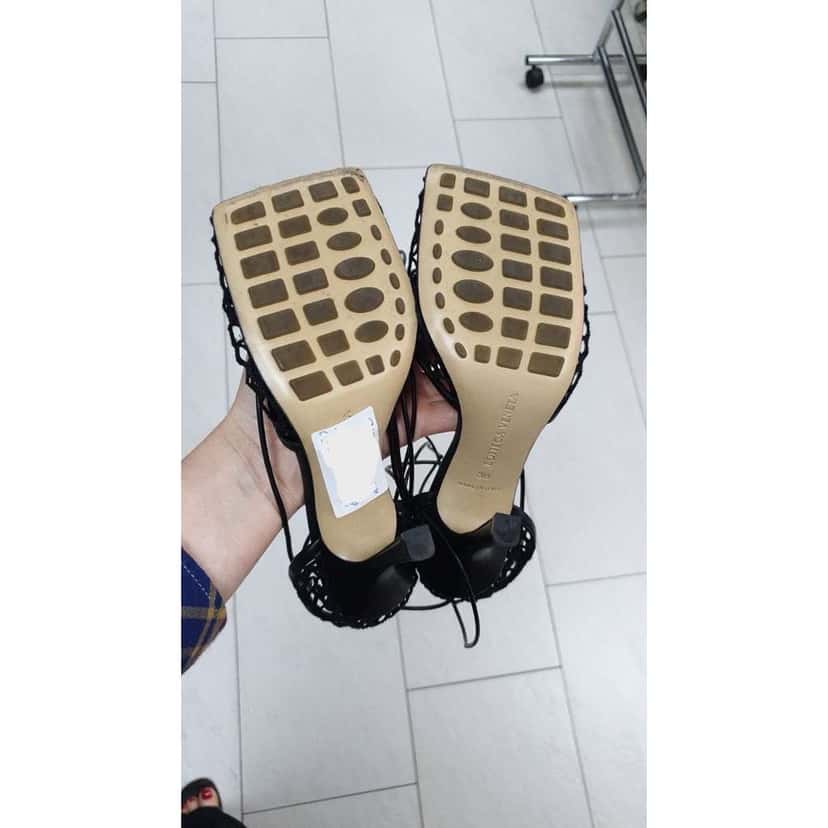 Bottega Veneta Stretch Square Toe Mesh Pumps Black Leather Very good condition - Model View