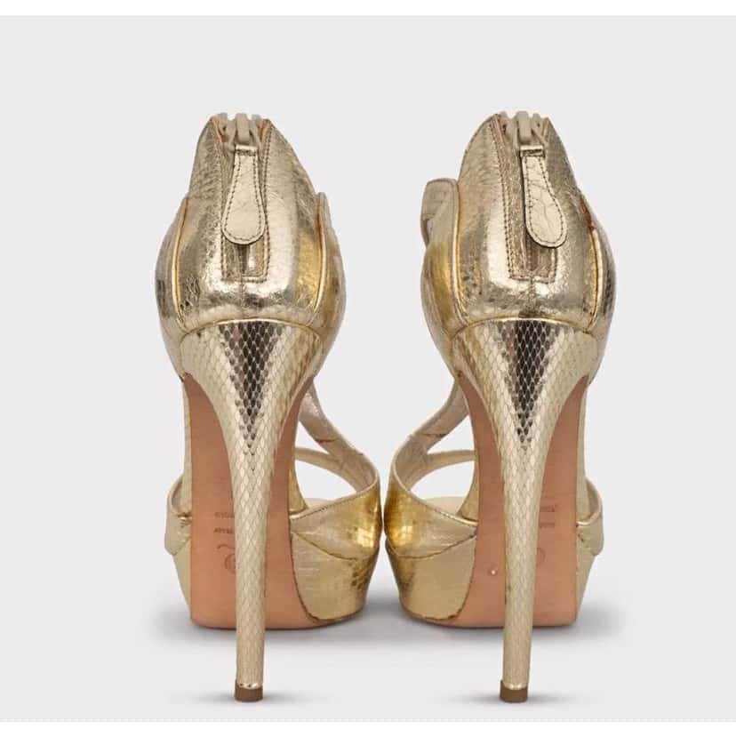 Alexander Mcqueen Stiletto Sandals Gold Leather Very good condition - Model View