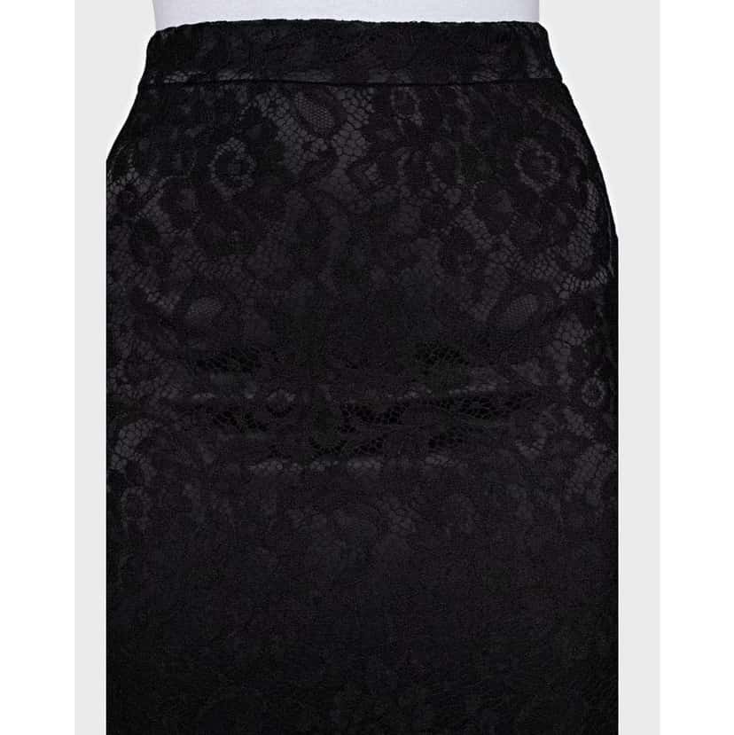 Dolce & Gabbana Lace Skirt Black Cotton Very good condition - Model View