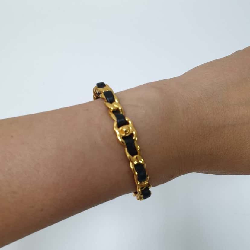 Chanel Chain Detail Bracelet Black Leather Very good condition - Inside View
