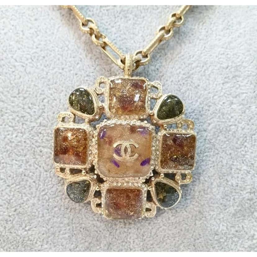 Chanel Gripoix Strass CC Pendant Necklace Black Lace Very good condition - Back View