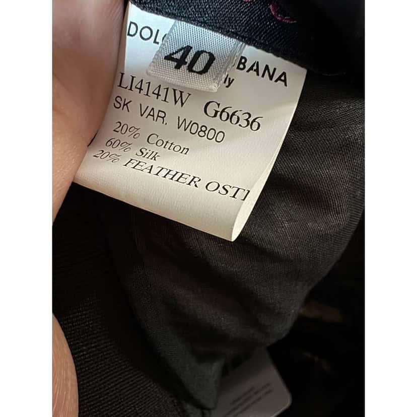 Dolce & Gabbana Lace Feather Skirt / Black Silk Very good condition - Box View