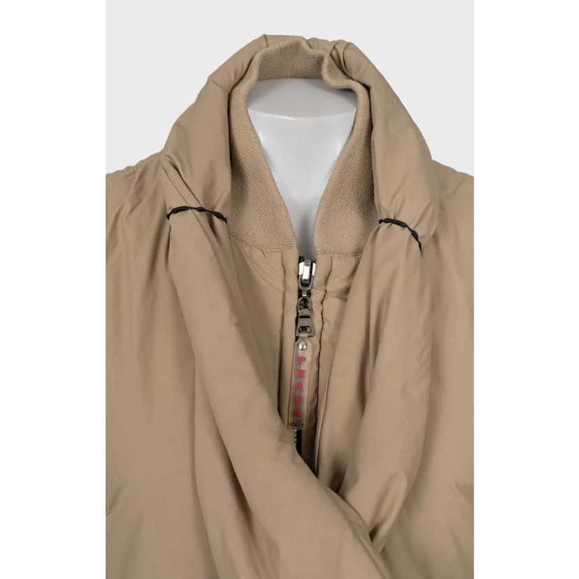 Prada Vest with Removable Elements Beige Very good condition - Model View