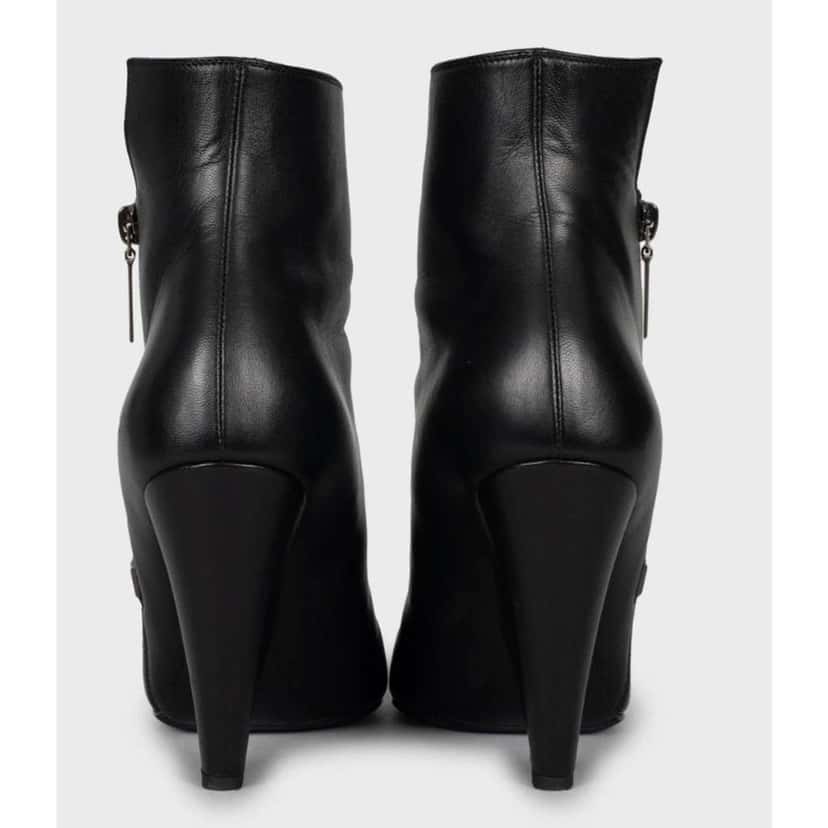 Saint Laurent Niki Wedge Boots Black Leather Very good condition - Model View