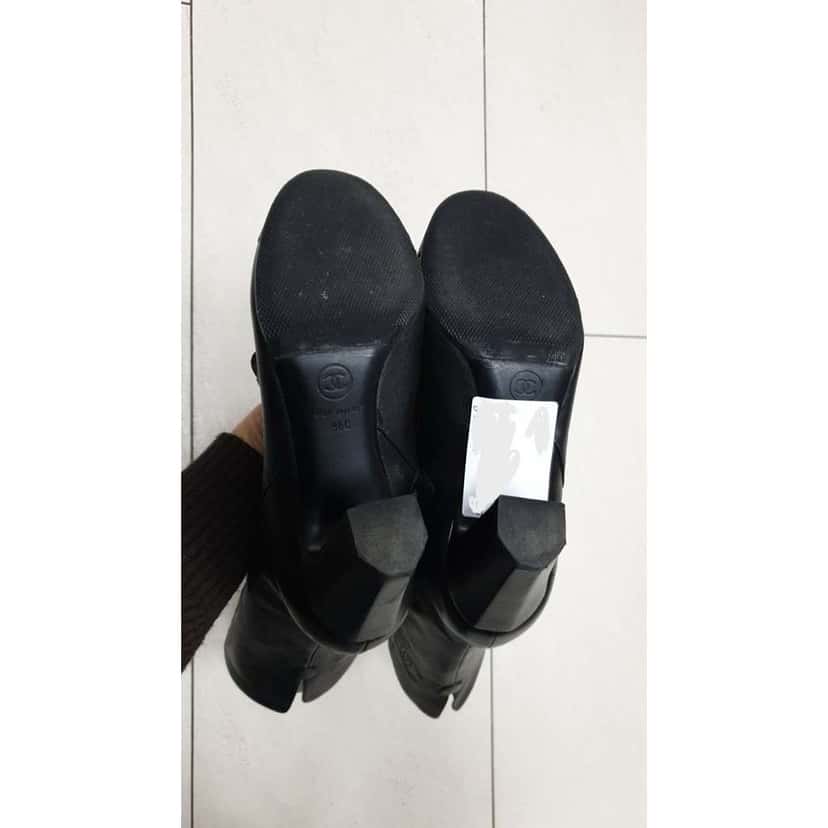 Chanel Lambskin Iconic Style Mid Boots Black Leather Very good condition - Model View