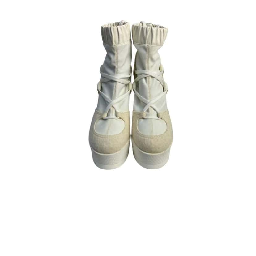 Chanel Off Neoprene Wedge Boots White Leather Very good condition - Inside View