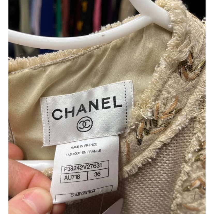 Chanel Dress Beige Silk Very good condition - Box View