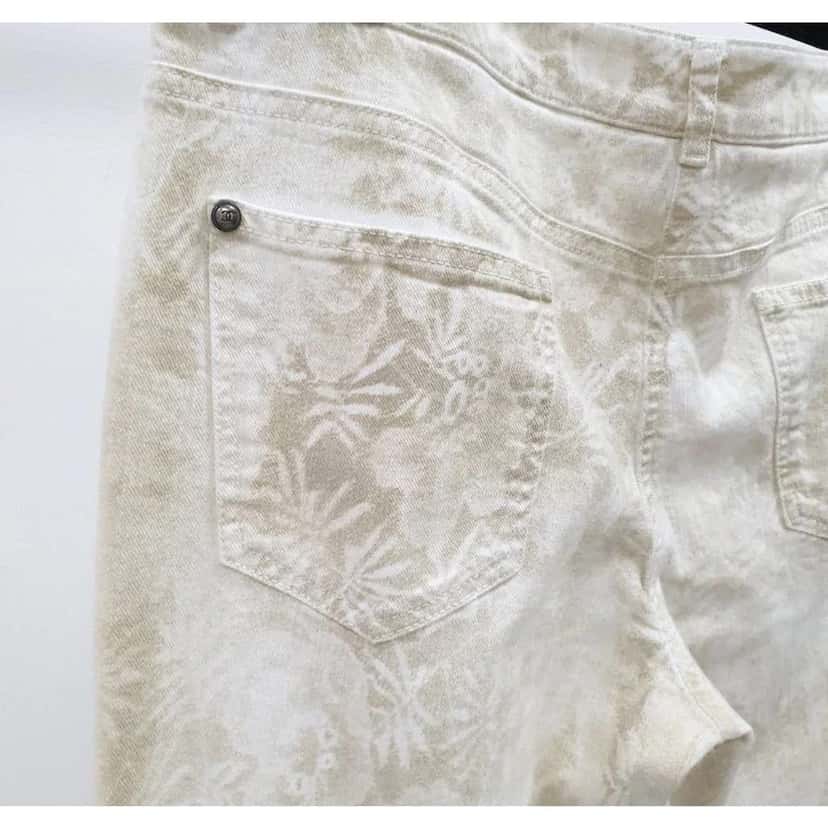 Chanel Camélias Print Jeans Black Cotton Good condition - Model View
