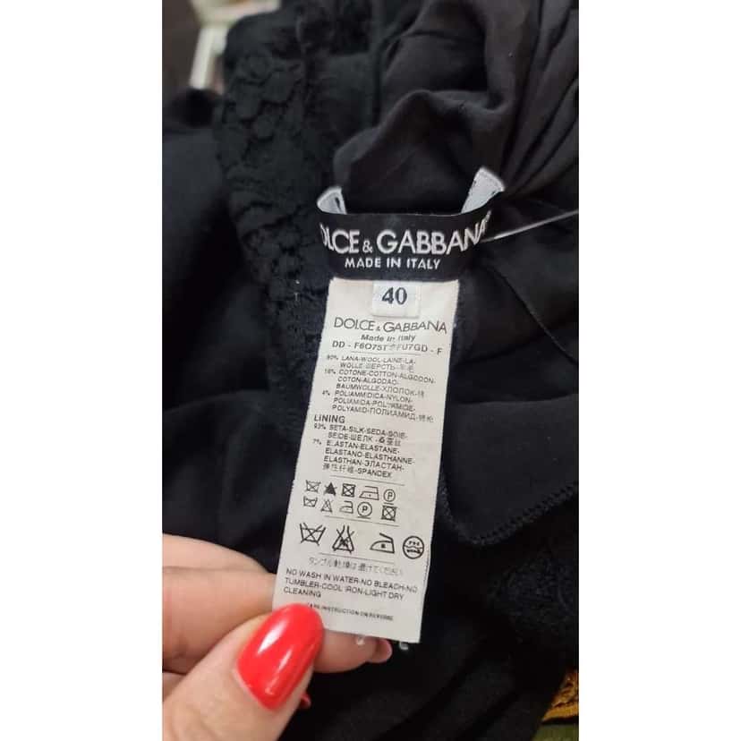 Dolce & Gabbana Fitted Lace Dress Black Lace Very good condition - Model View