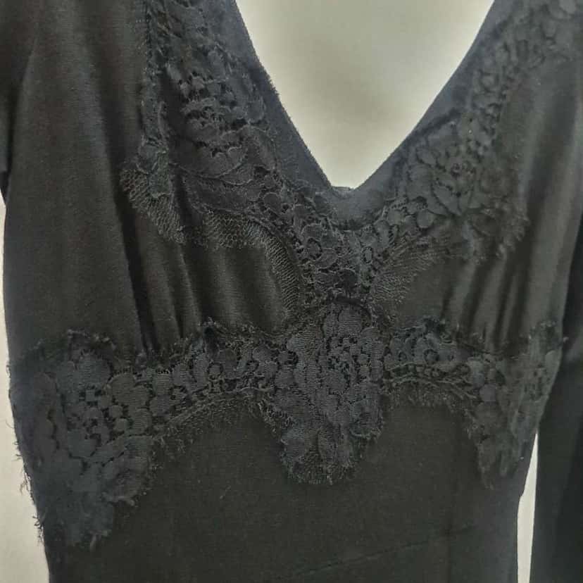 Dolce & Gabbana Fitted Lace Dress Black Lace Very good condition - Box View