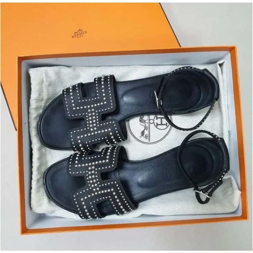 Hermès Hermes Santorini Ankle Wrap Sandals Black Leather Very good condition - Model View