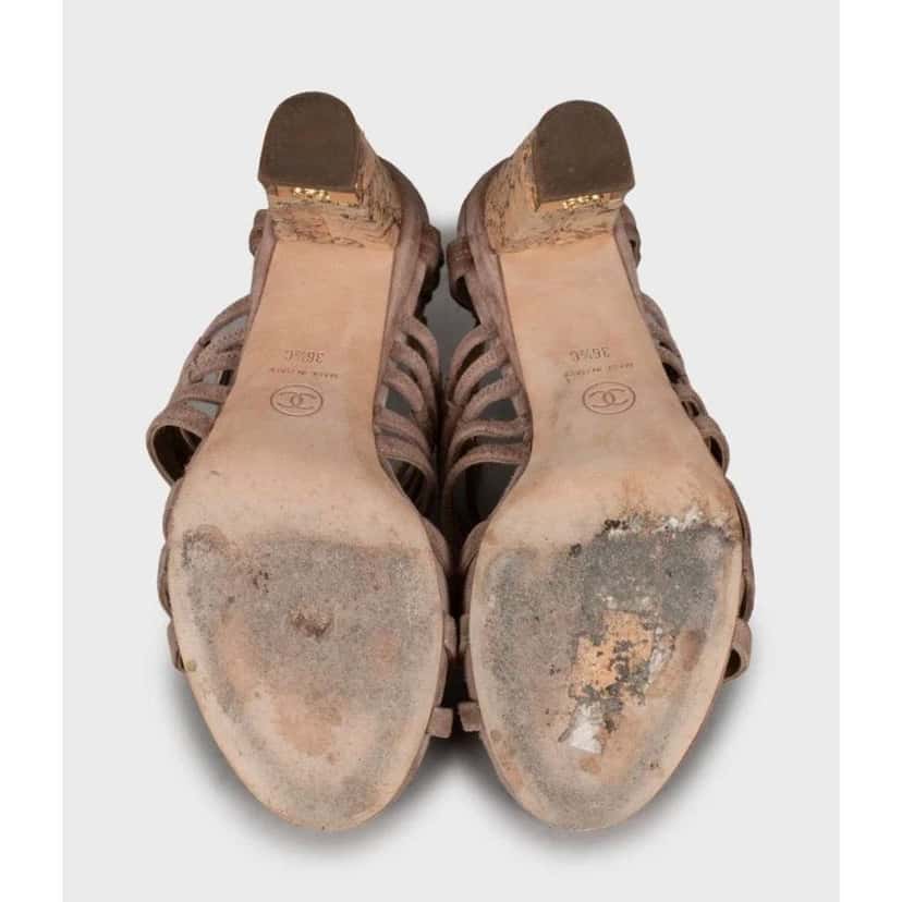 Chanel Block Heel Sandals Brown Suede Very good condition - Box View