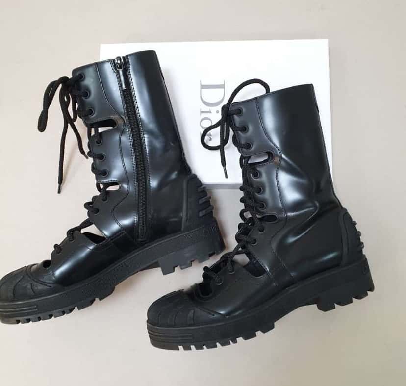 Dior Combat Boots Black Leather Very good condition - Model View