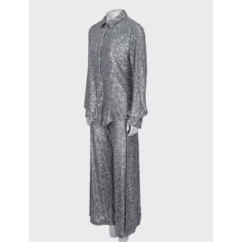Tom Ford Sequin Suit Set Pre ownned Silver Silk Very good condition - Back View