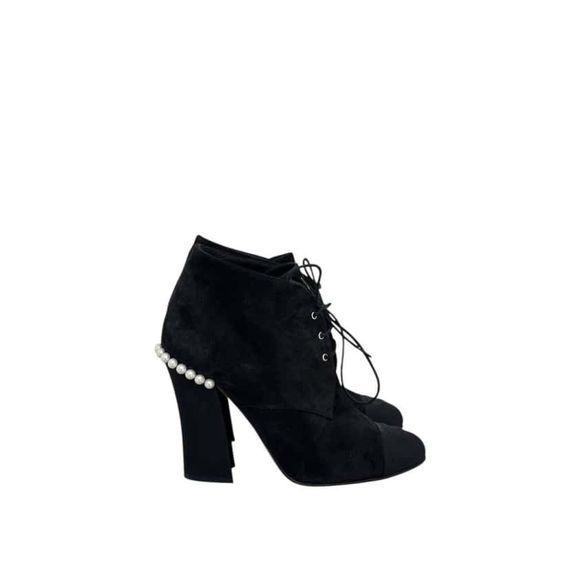 Chanel Lace Up Booties Black Suede Very good condition - Inside View