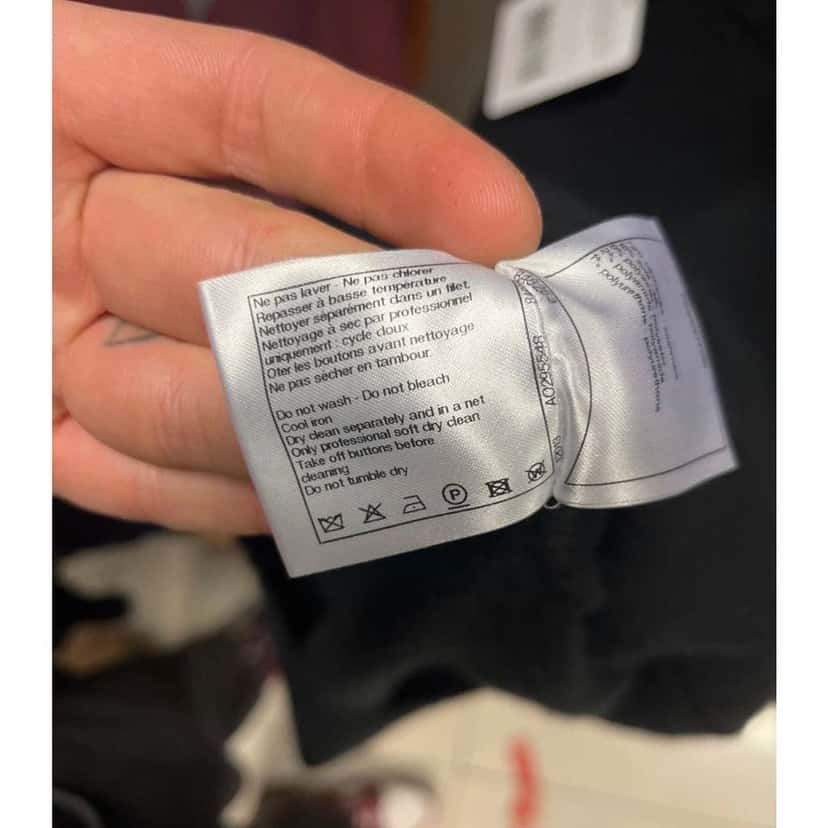 Chanel Knit Dress with Patch Pockets Black Silk Very good condition - Box View