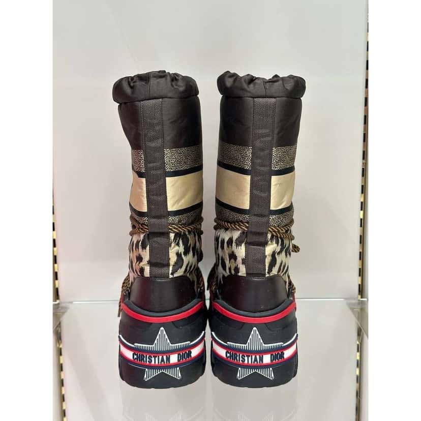 Dior Leopard Print Snow Boots Black Leather Very good condition - Back View