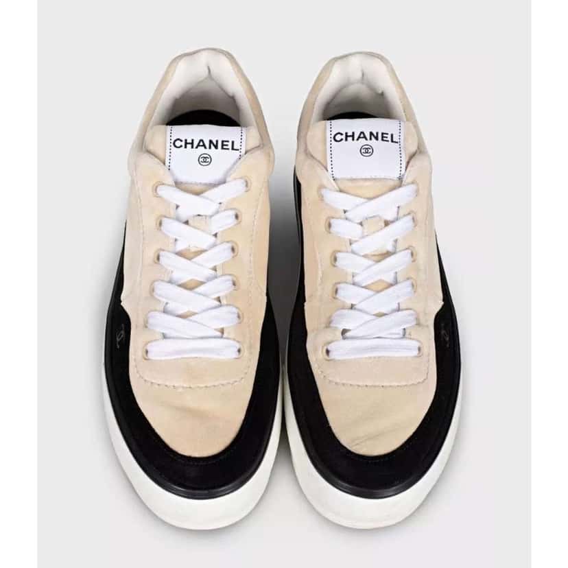 Chanel Lace Up Sneakers Beige Lace Very good condition - Back View