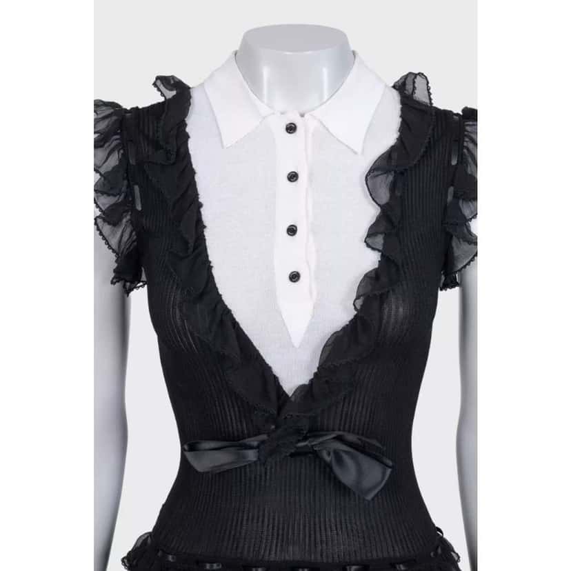 Chanel Fitted Buttons Ruffles Dress Black Cotton Very good condition - Model View