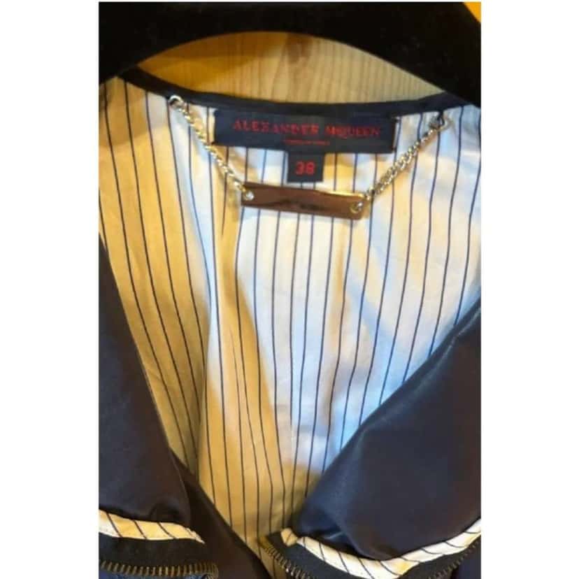 Alexander Mcqueen Jacket Blue Leather Very good condition - Box View