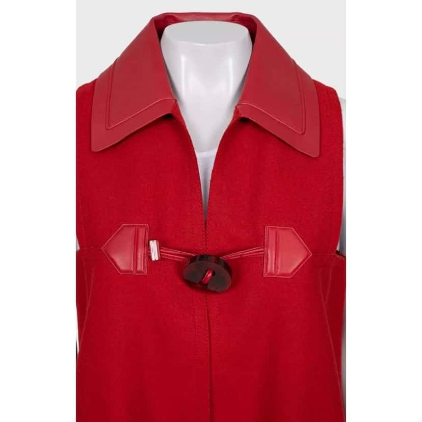 Fendi Vest Red Leather Very good condition - Model View
