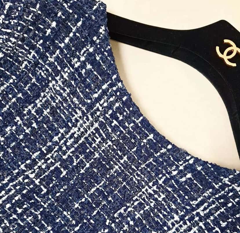 Chanel 7,2K$ Runway Dress Black Tweed Very good condition - Model View