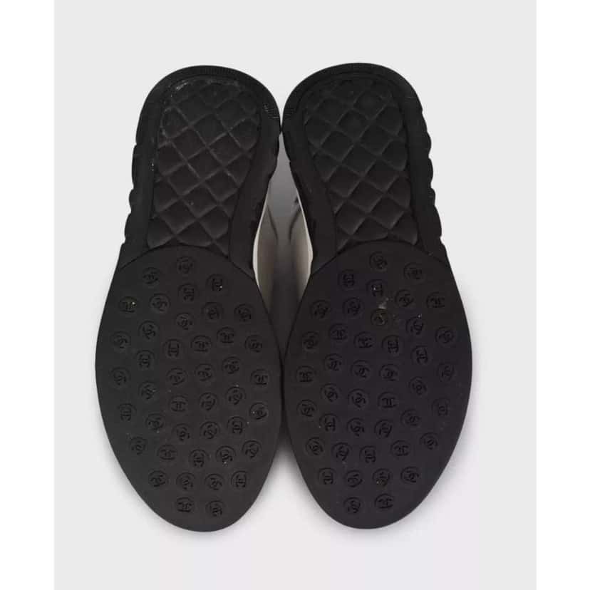 Chanel Mesh Sneakers Grey Lace Very good condition - Box View