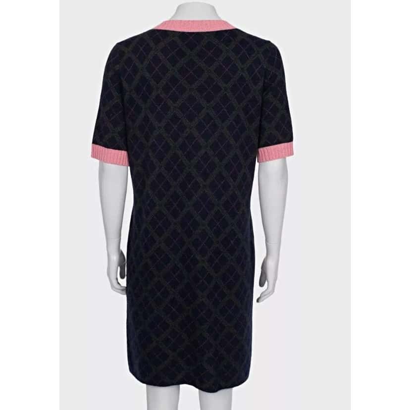 Chanel Paris Edimbourg Blend Knit Dress Black Wool Very good condition - Model View