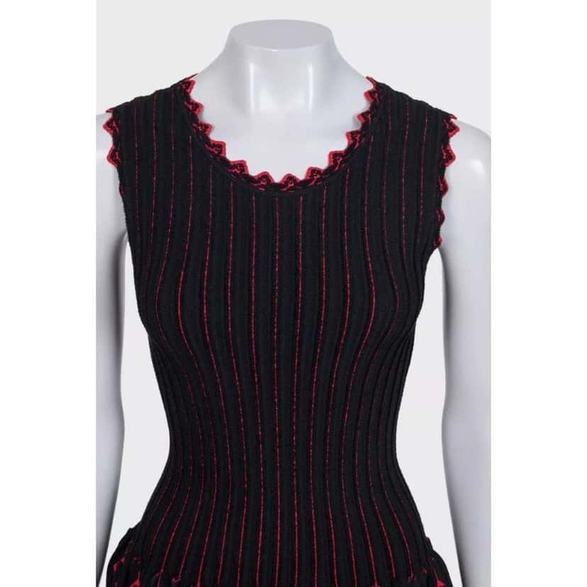 Alaïa Fitted Sleeveless Dress Black Very good condition - Model View