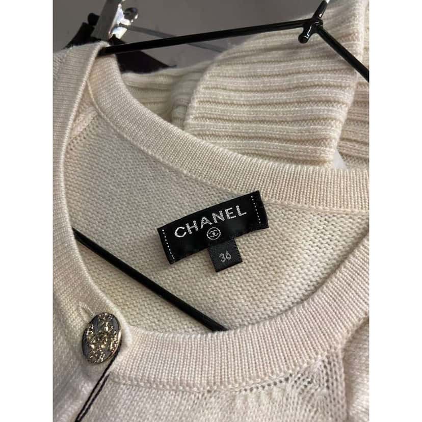 Chanel Belted Dress Beige Cotton Very good condition - Model View