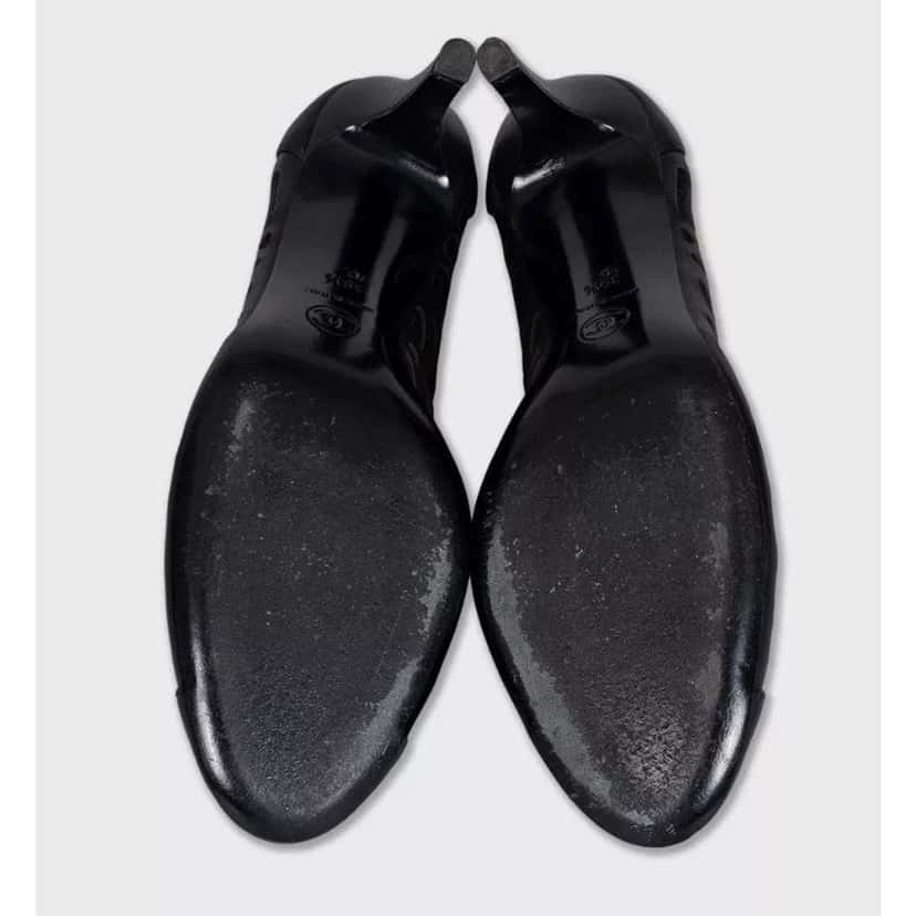 Chanel Perforated Mesh Block Heel Pumps Black Leather Very good condition - Box View