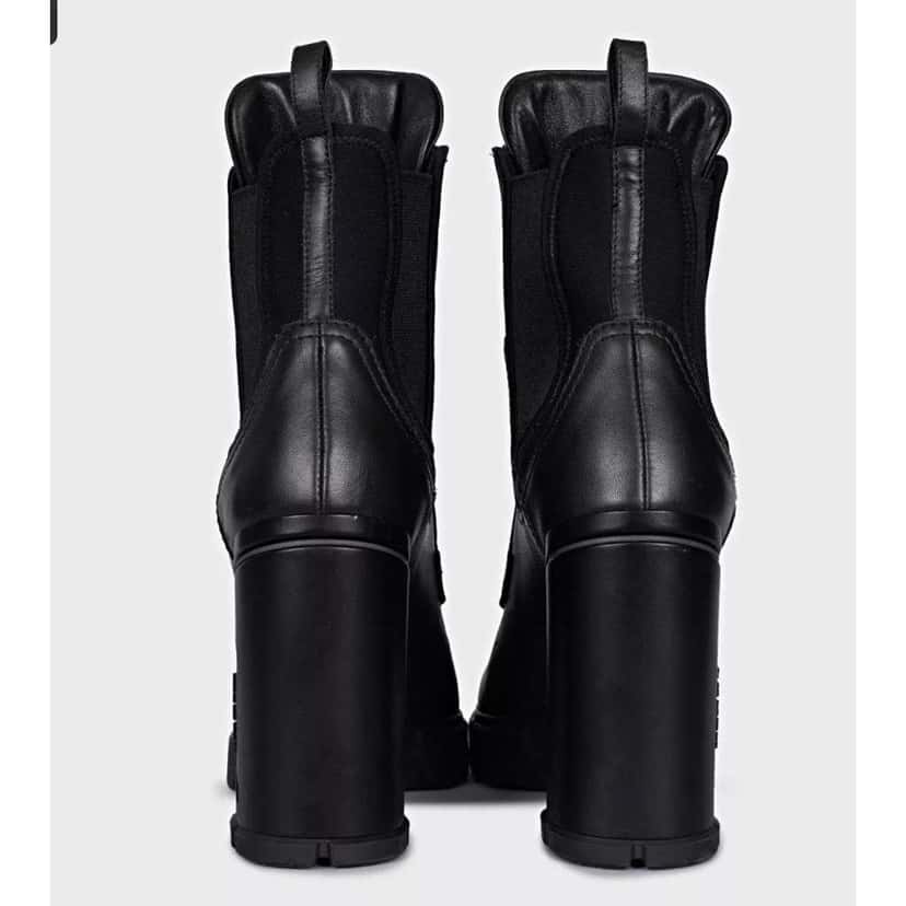 Prada Lace Up Heeled Boots Black Leather Very good condition - Model View